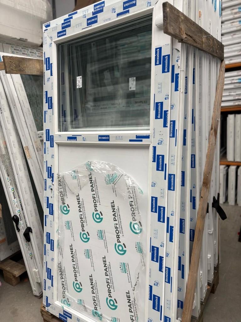 Porte en pvc blanc 3/4 panneau, 1/4 vitré poignée compris, Enlèvement, Neuf