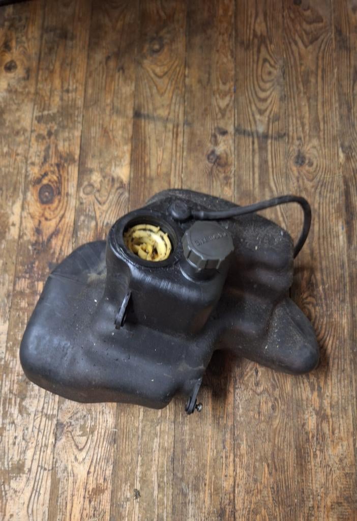 Piaggio skipper tank, Fietsen en Brommers, Ophalen, Blok