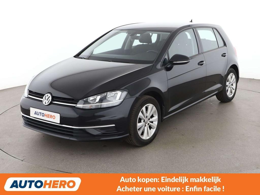 Volkswagen Golf 1.0 TSI Comfortline BlueMotion (bj 2017), Auto's, Stof, Gebruikt, Zwart, 1236 kg