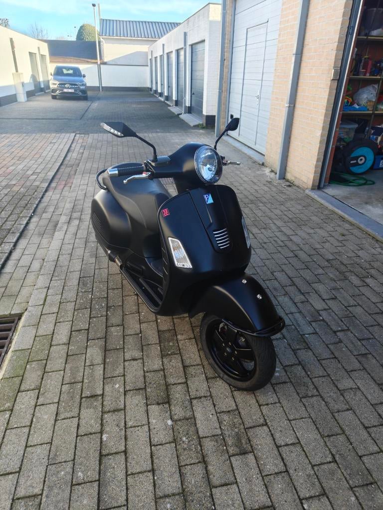 Vespa GTS 125 cc
