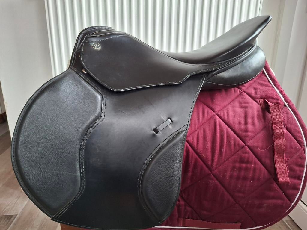 Springzadel Ludger Beerbaum, Animaux & Accessoires, Chevaux & Poneys | Selles, Enlèvement