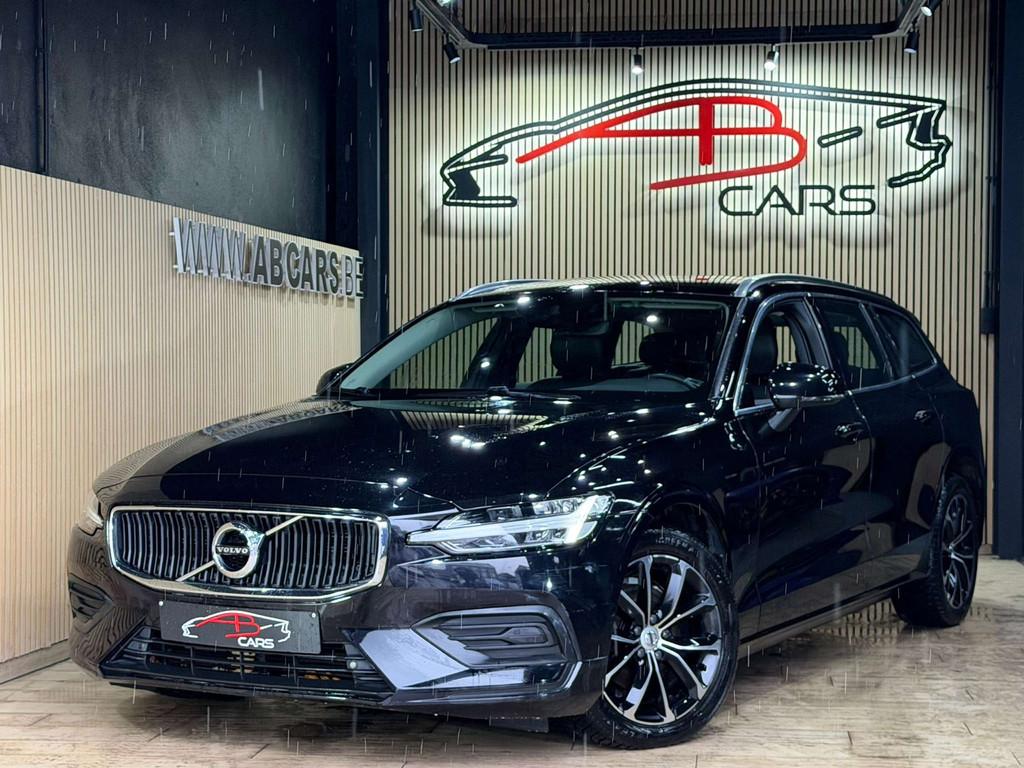 Volvo V60 2.0 * BOITE AUTO * GARANTIE 12 MOIS * (bj 2020), Auto's, Automaat, Gebruikt, 4 cilinders, Zwart