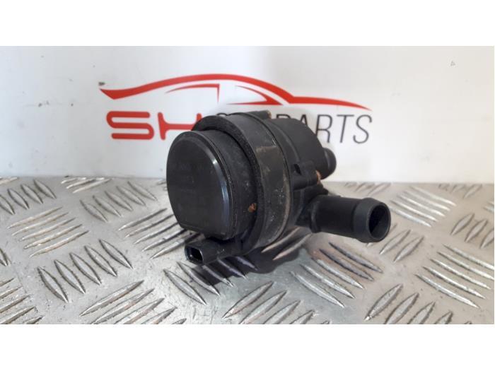 Extra waterpomp van een Mercedes A-Klasse, Gebruikt, -, Ophalen of Verzenden, -