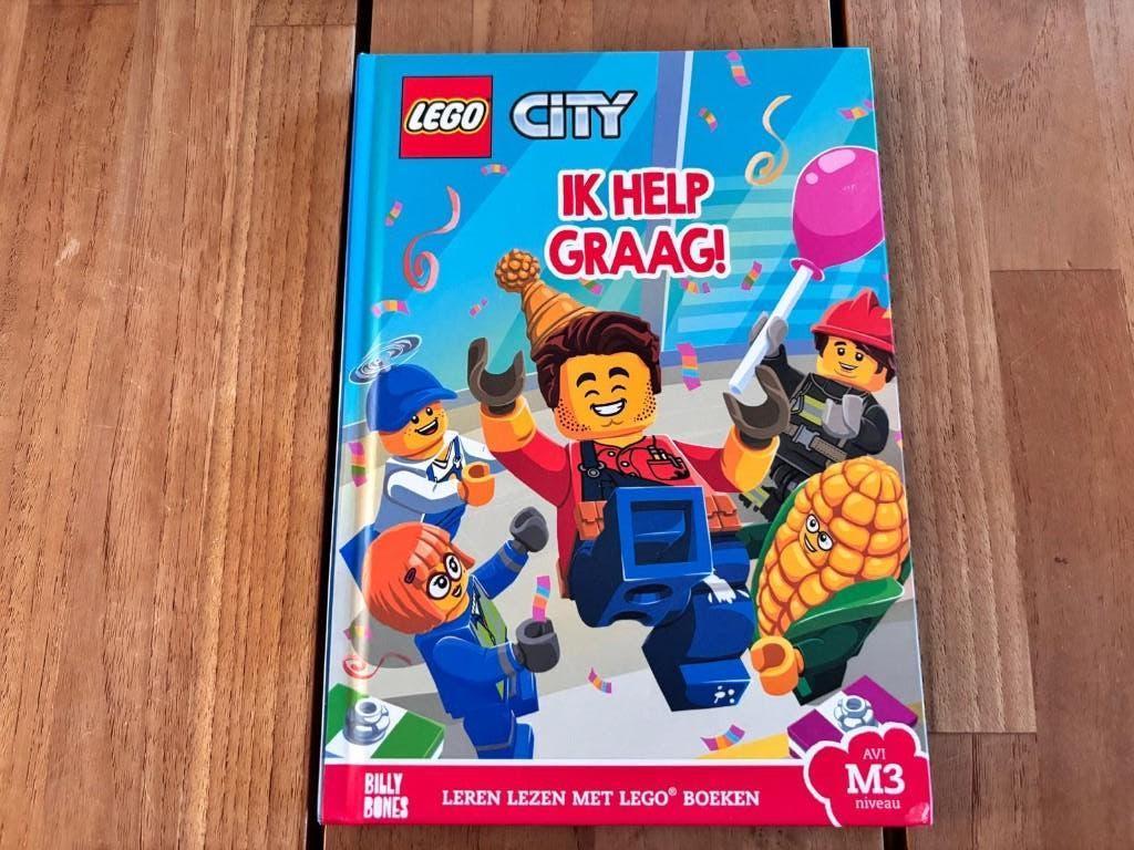 Leesboekje Lego City "Ik help graag", Boeken, Kinderboeken | Jeugd | onder 10 jaar, Ophalen, Zo goed als nieuw