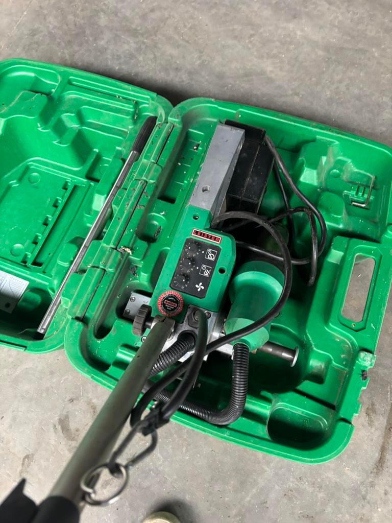 Uniroof at st, Doe-het-zelf en Bouw, Gereedschap | Boormachines, Ophalen, Zo goed als nieuw