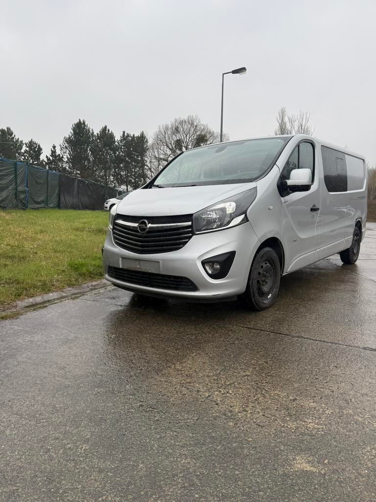 Opel vivaro 1,6 d biturbo / 130000 km /double cabine, Achat, Euro 6, Entreprise, Boîte manuelle