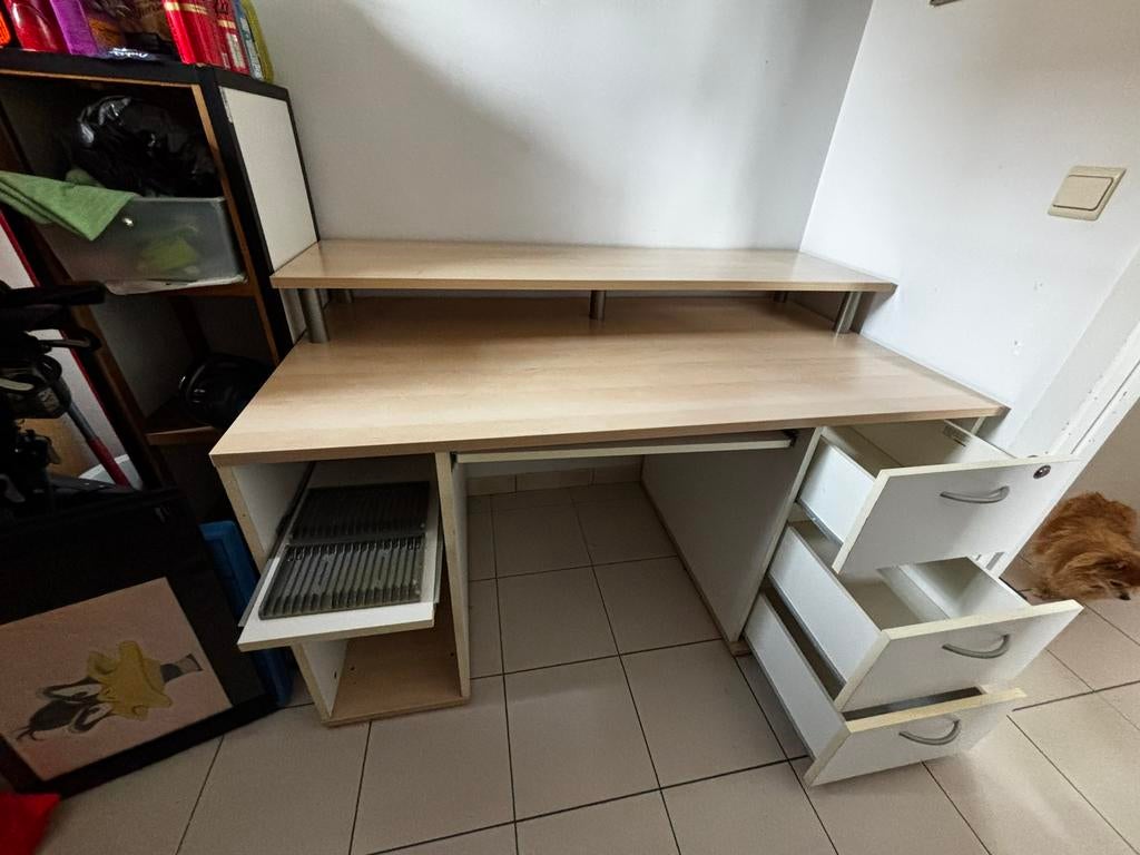 Stevig bureau met 3 lades en uitschuifplank, Huis en Inrichting, Ophalen, Bureau