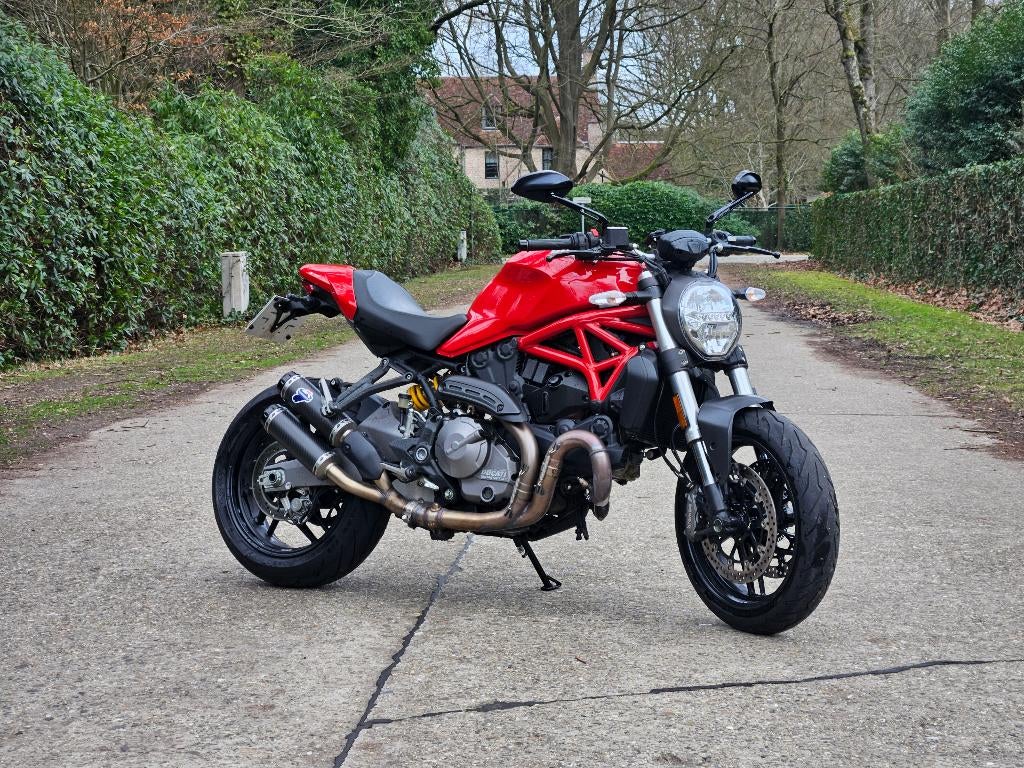 Nieuwstaat: Ducati Monster 821 - 2019 - 1421km - Termignoni, Motoren, Motoren | Ducati, 2 cilinders, Motorrijbewijs A, Meer dan 35 kW