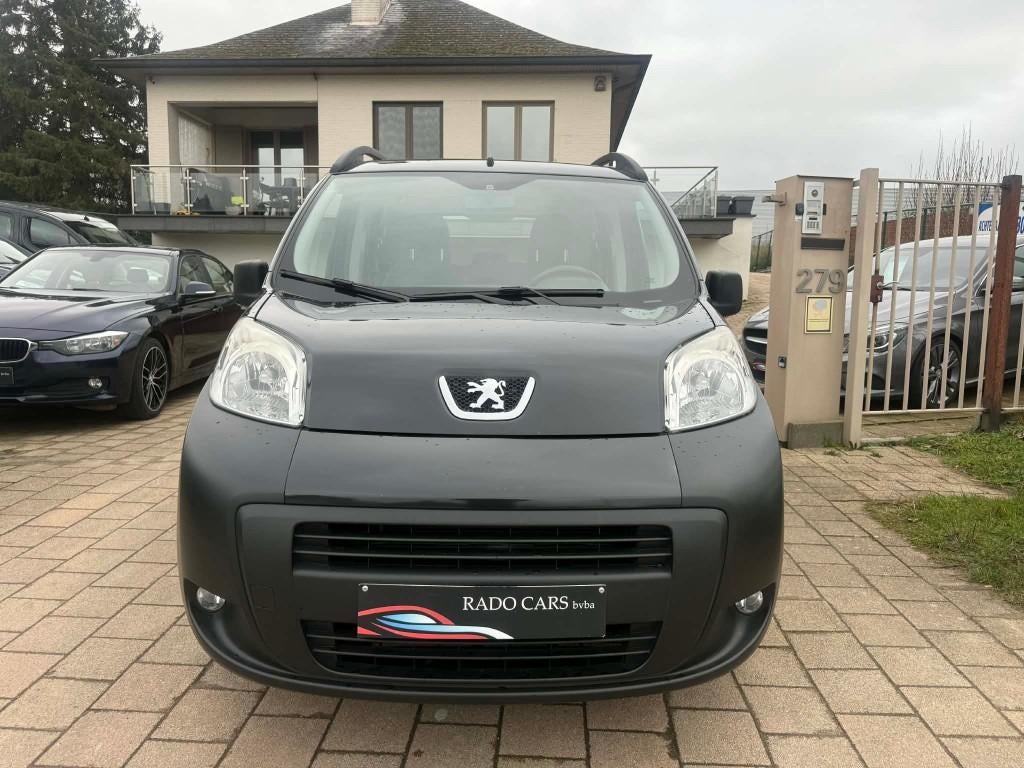 Peugeot Bipper benzine van 2012, Euro 5, Parkeersensor, Zwart, Bedrijf