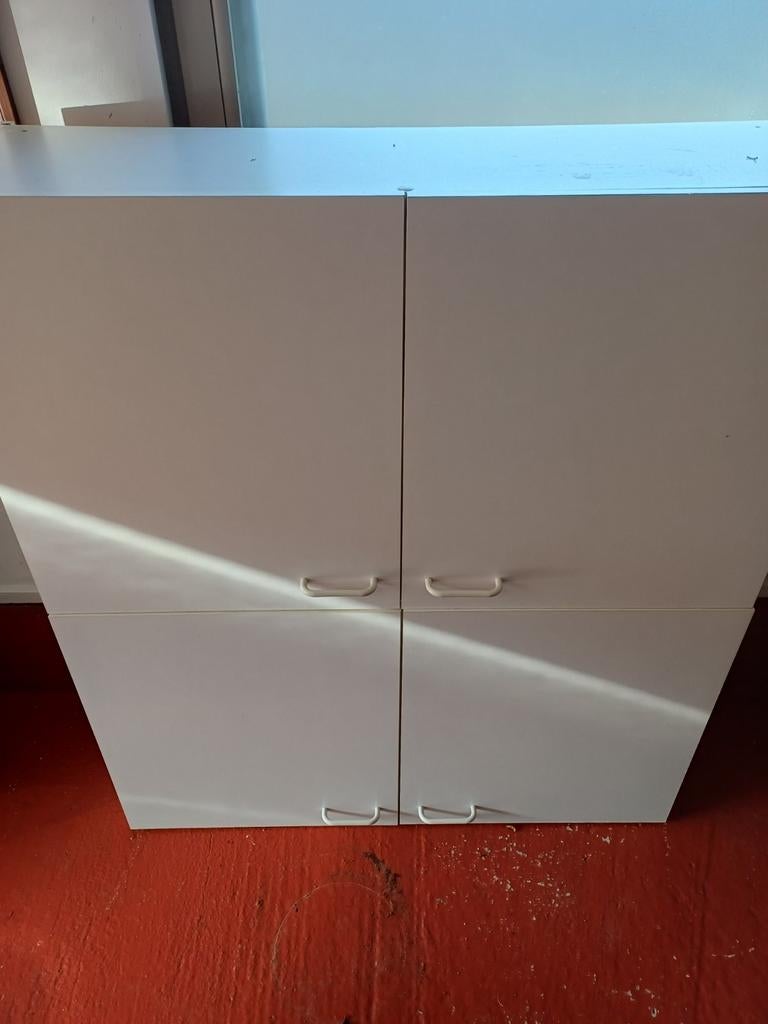 Twee kasten 1m lang en 60cm hoog, Ophalen