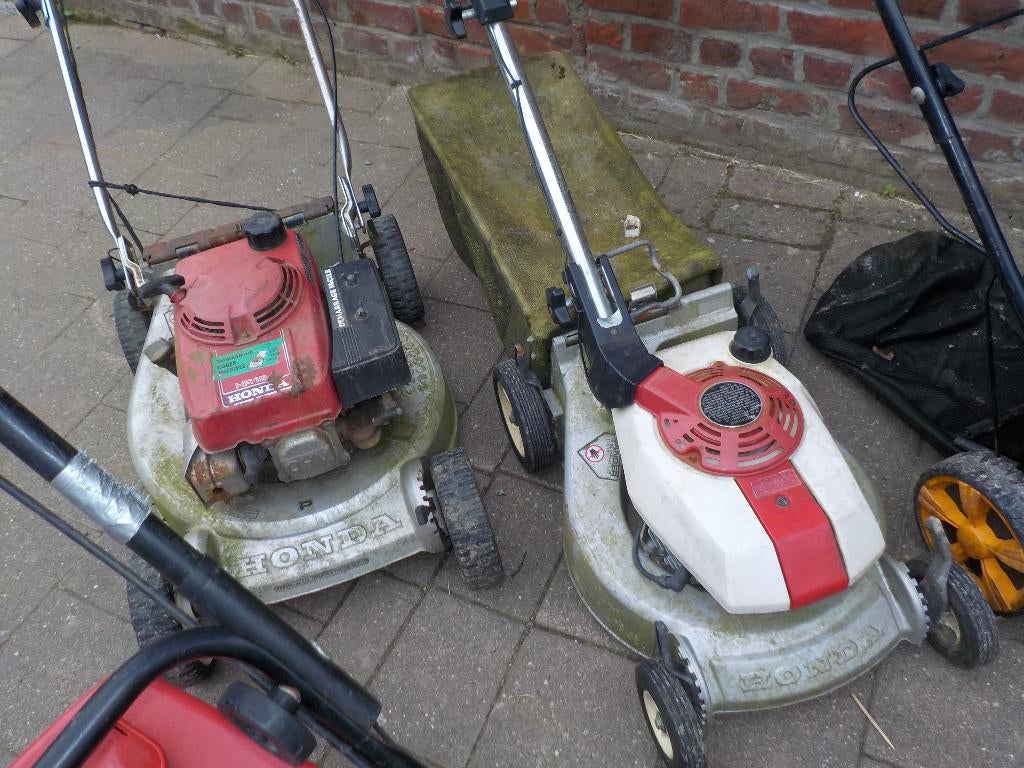 Lot van 3 4 grasmaaiers voor opmaak / onderdelen !!!!, Ophalen