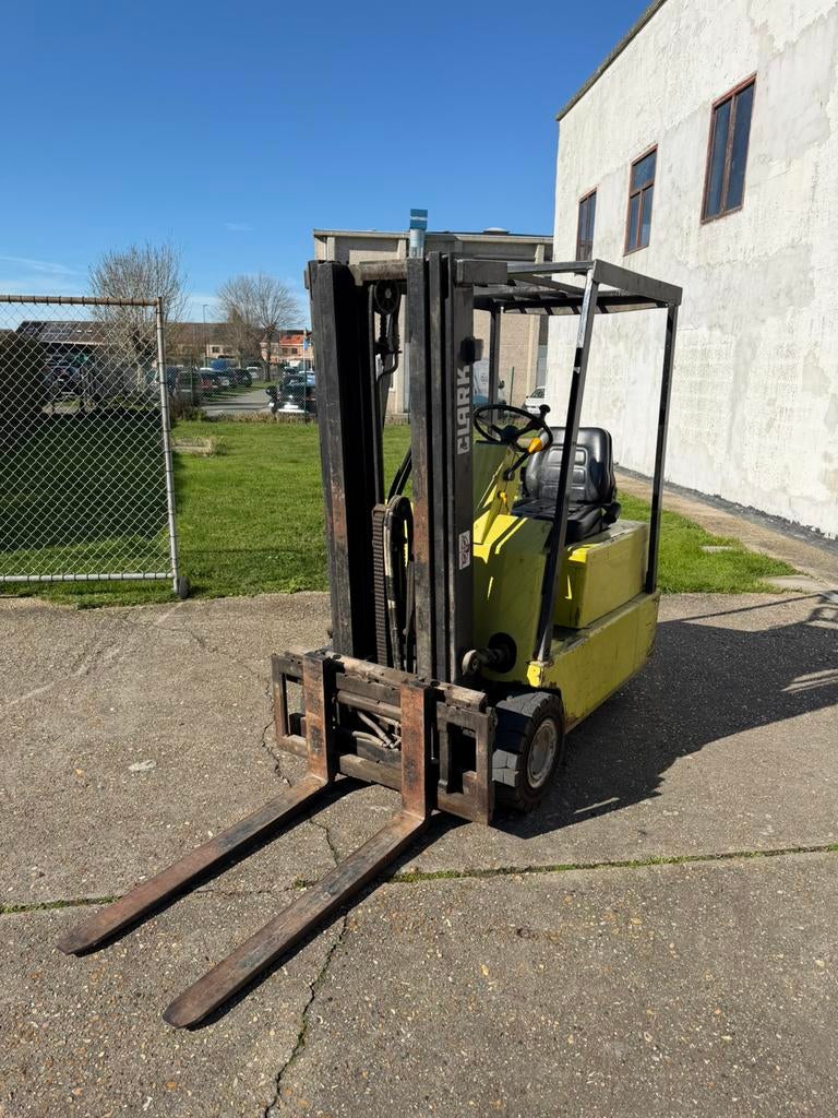 Clark, Zakelijke goederen, Machines en Bouw | Heftrucks en Intern transport, Ophalen