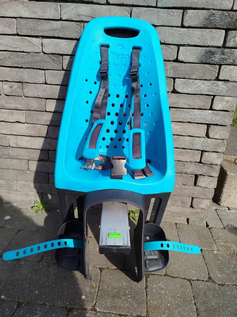 Felblauw fietsstoeltje yepp maxi met zadelbuisbevestiging, Fietsen en Brommers, Fietsaccessoires | Fietsstoeltjes, Ophalen, Achterzitje