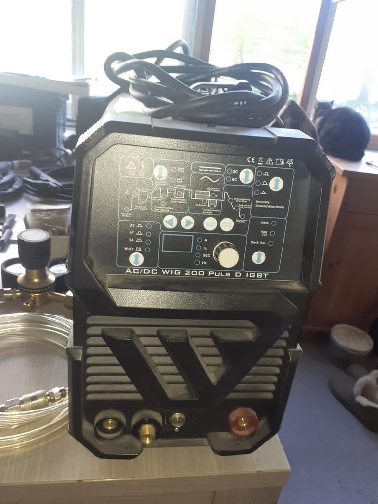 Tig laspost met toebehoren, slechts 1X gebruikt, Doe-het-zelf en Bouw, Gereedschap | Lasapparaten, Ophalen, Tig