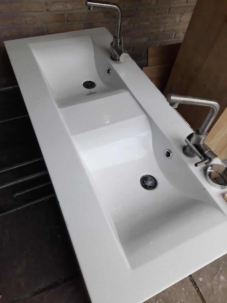 Badkamermeubel met 2 wastafels en een kolomkast, Huis en Inrichting, Ophalen, Gebruikt, 150 tot 200 cm, 50 tot 75 cm