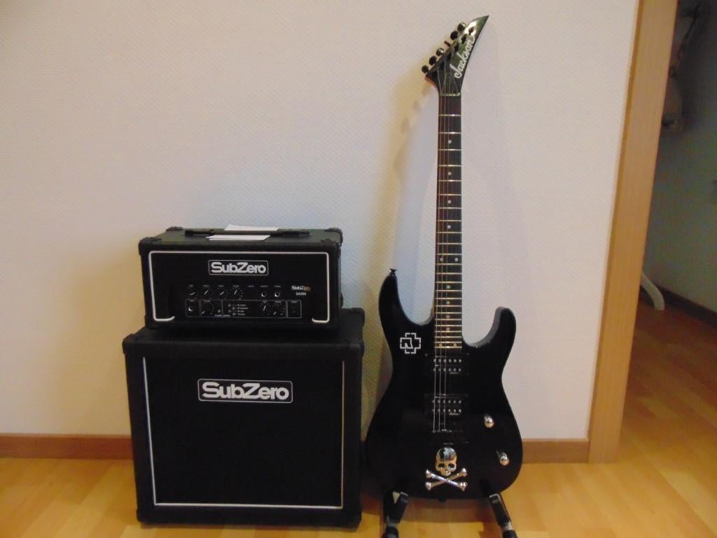 Jackson JS12 Dinky AH BLK + Subzero GC110 , SA-20E MKII Head, Muziek en Instrumenten, Ophalen, Nieuw, Elektrisch