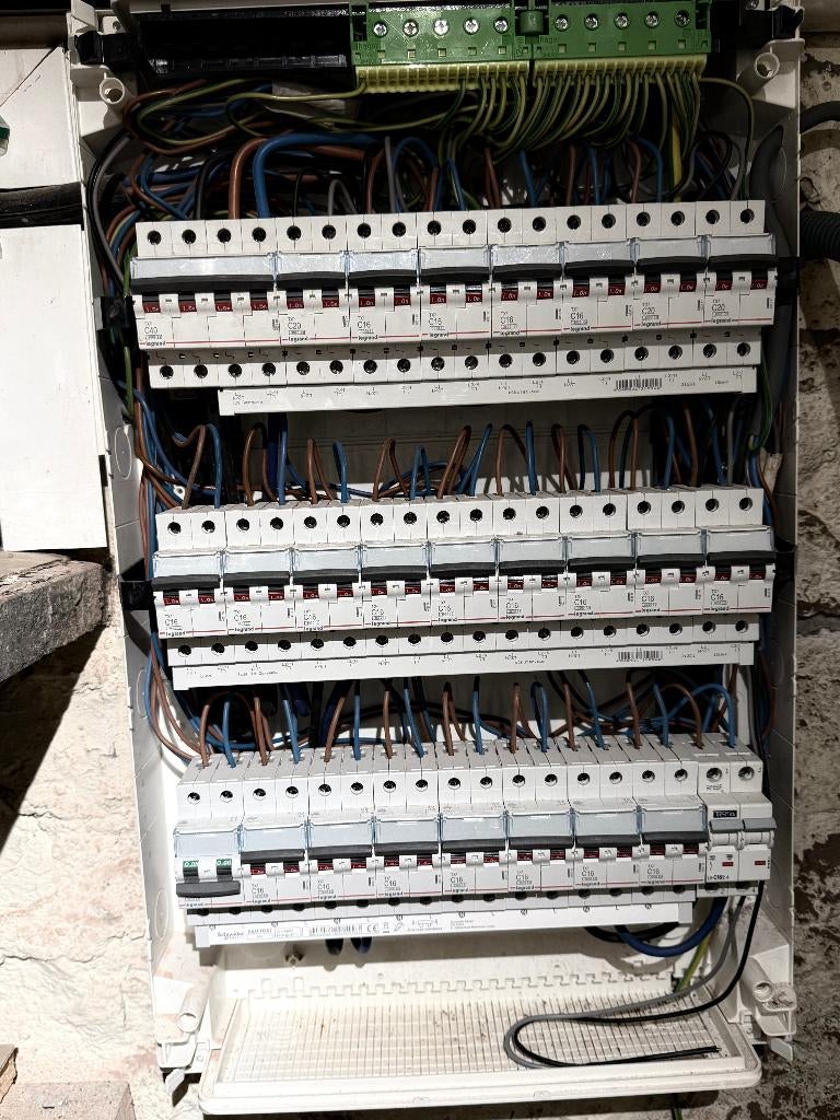 ÉLECTRICIEN À LIÈGE – MISE EN CONFORMITÉ RGIE – DÉPANNAGE, Bricolage & Construction, Électricité & Câbles, Enlèvement, Neuf, Câble ou Fil électrique