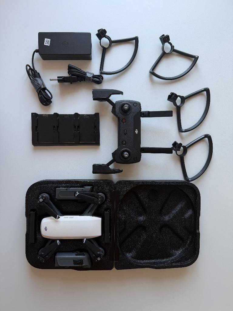 DJI SPARK in zeer goede staat, Return to Home, Cameradrone, 100 tot 1000 meter, 15 tot 30 minuten