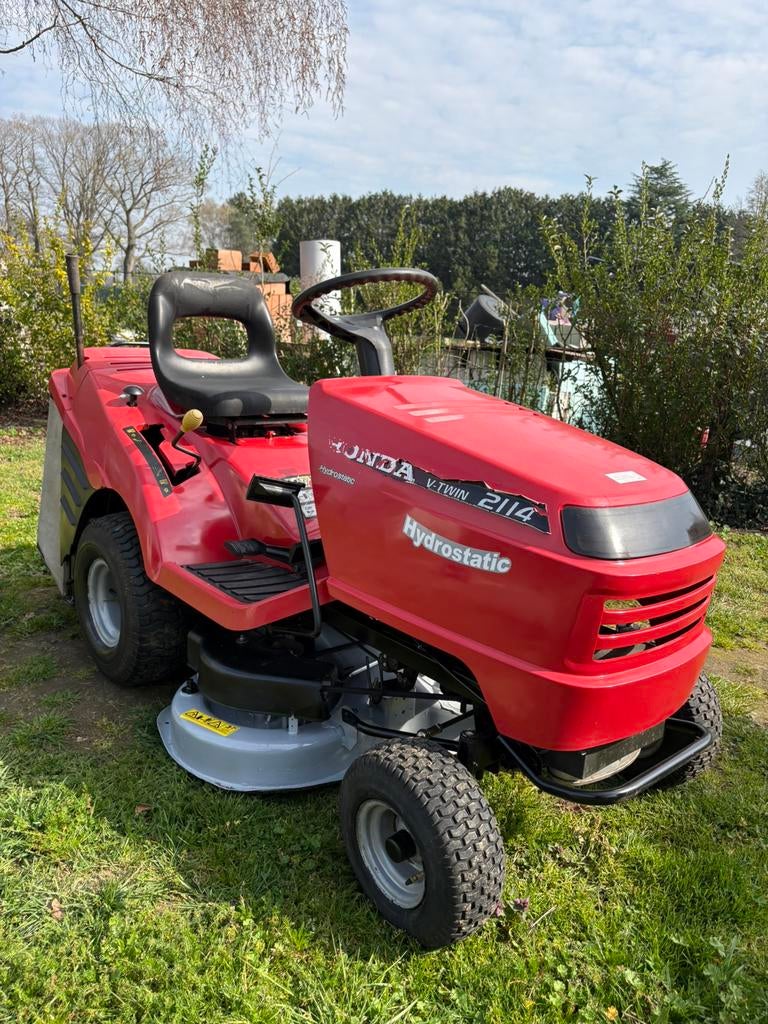 Zitmaaier honda v-twin 2114, Tuin en Terras, Zitmaaiers, Gebruikt, 90 tot 120 cm, Elektrische starter, Opvangzak, Opvangbak, Ophalen