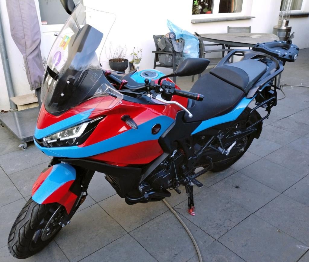 Moto Honda NT1100, Motoren, 2 cilinders, Handvatverwarming, Particulier, Meer dan 35 kW