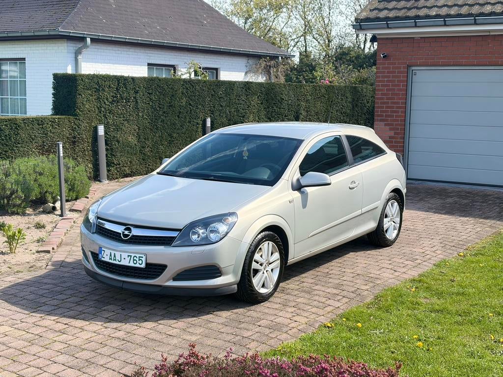 Opel astra 1.6 Benzine 64.000Km., Auto's, Opel, Bedrijf, Astra, Cruise Control, Benzine, Euro 4, Coupé, Handgeschakeld, Beige