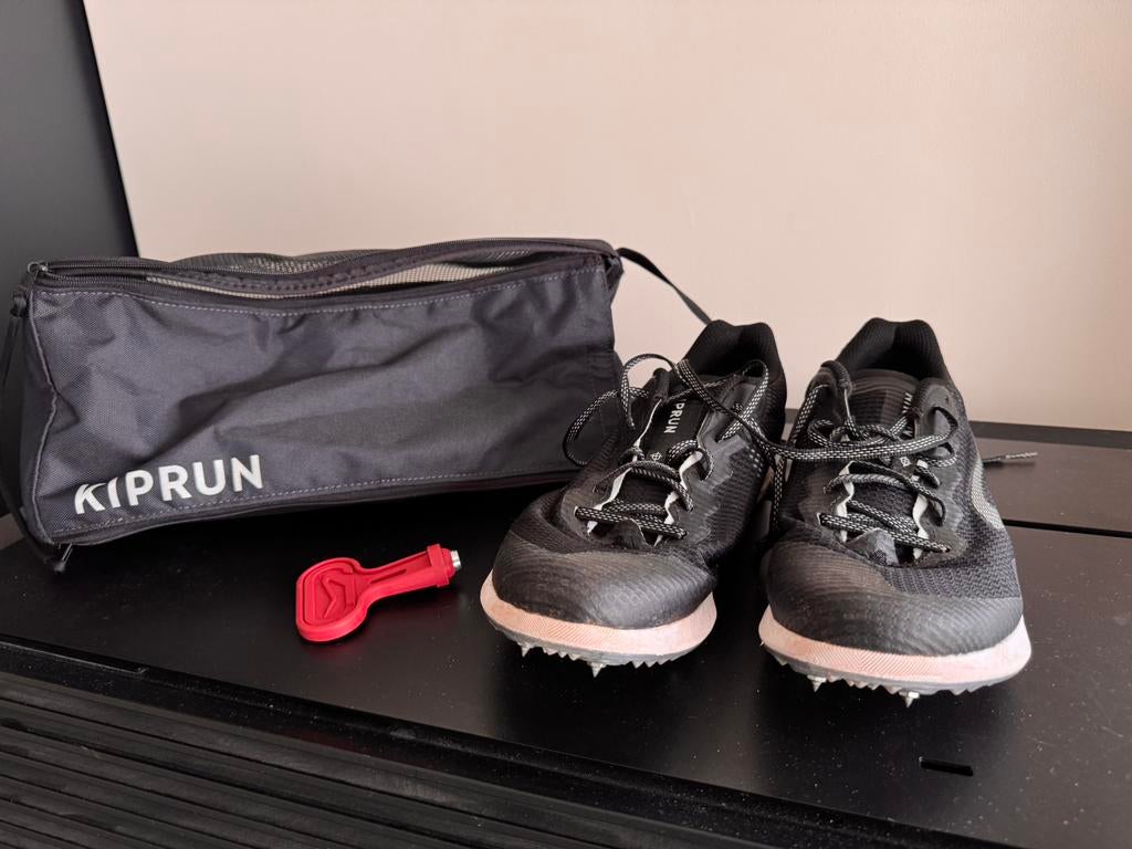 Spikes kiprun pointure 40, Sports & Fitness, Enlèvement, Utilisé, Spikes