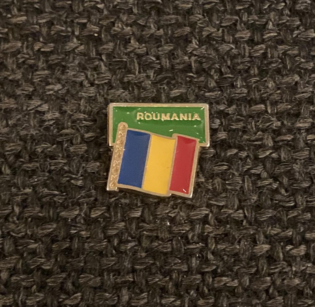 PIN - ROUMANIA - ROEMENIË - ROUMANIE, Envoi, Utilisé, Ville ou Campagne, Insigne ou Pin's