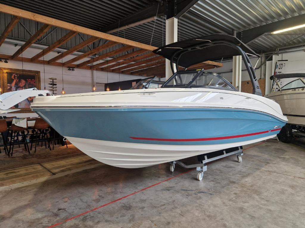 Bayliner VR6 - 4.5L - tower/bimini - nieuw - prachtige boot, Ophalen, 6 meter of meer, Zo goed als nieuw, 200 pk of meer