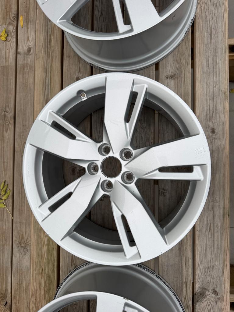 Originele Audi Q5 19” velgen (OEM Ronal), Autos : Pièces & Accessoires, Pneus & Jantes, Véhicule de tourisme, Jante(s), 19 pouces