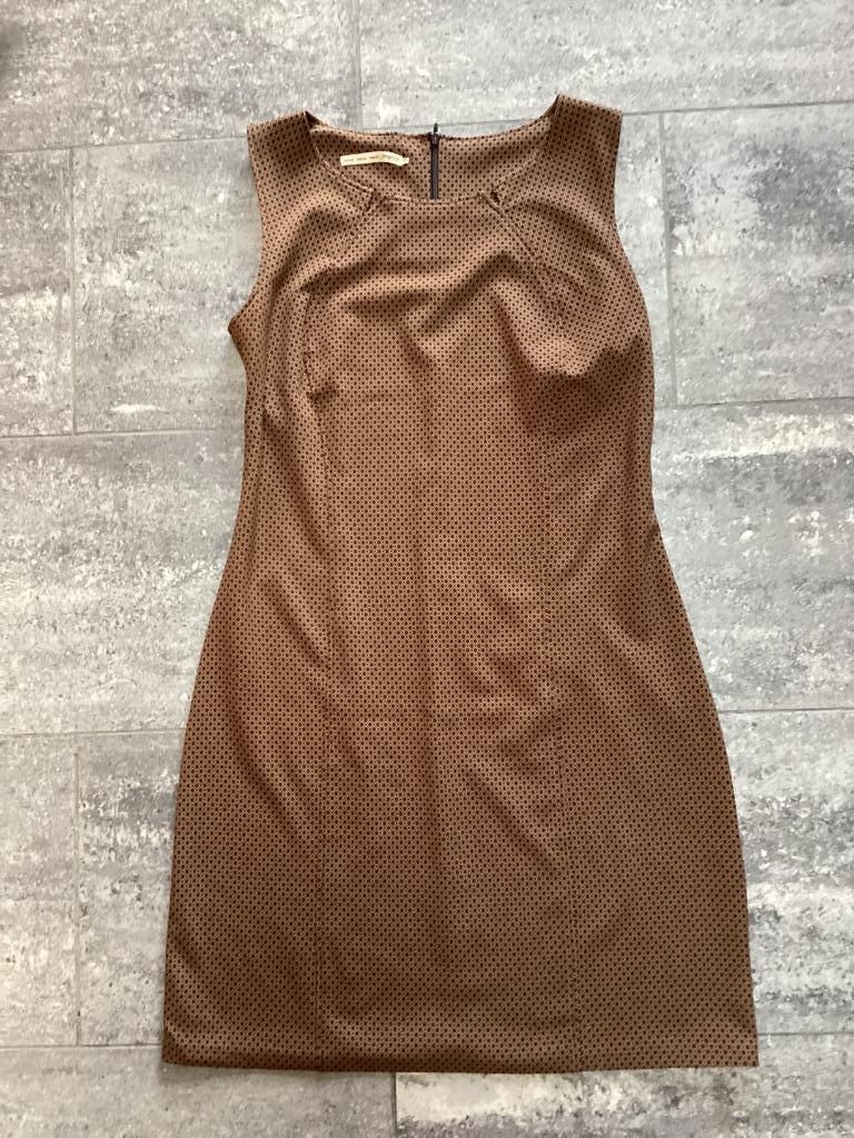 Jurk Melvin 40/42, Kleding | Dames, Jurken, Maat 42/44 (L), Ophalen of Verzenden, Zo goed als nieuw, Knielengte