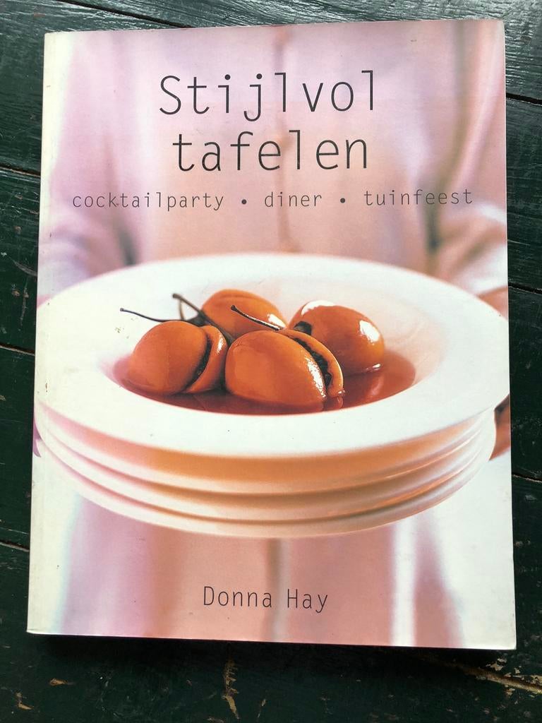 Stijlvol tafelen Donna Hay, Boeken, Kookboeken, Ophalen of Verzenden, Zo goed als nieuw, Donna hay