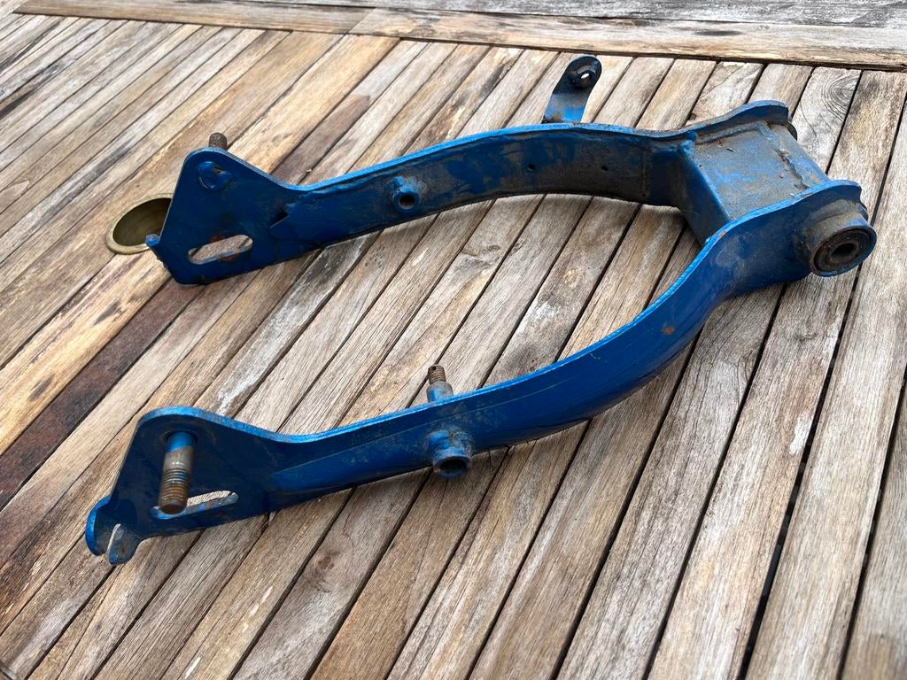 Bras oscillant DAX/skyteam bleu, Envoi