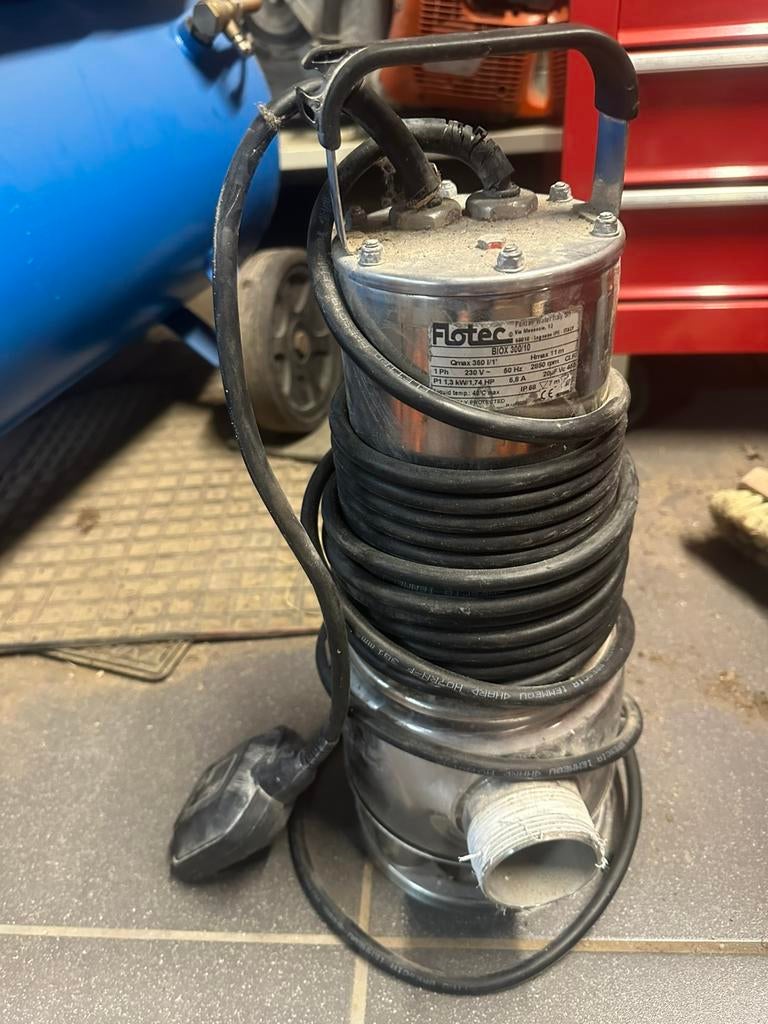 Pompe submersible Flotec biox 300/10 avec flotteur, Enlèvement, Utilisé, Électrique, Pompe à eaux claires