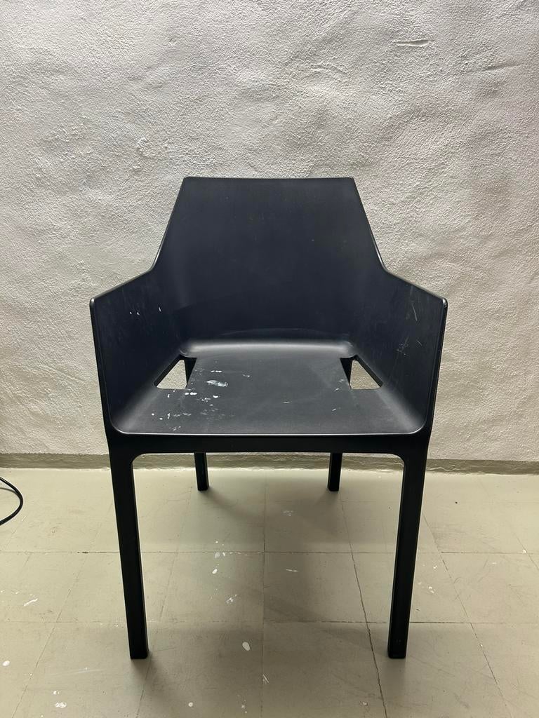 Kristalia MEM stoelen, Enlèvement, Utilisé