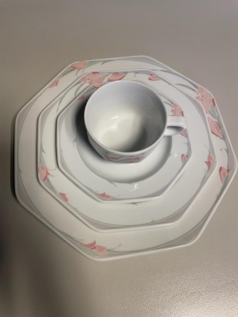 Compleet servies, Huis en Inrichting, Ophalen, Zo goed als nieuw, Compleet servies