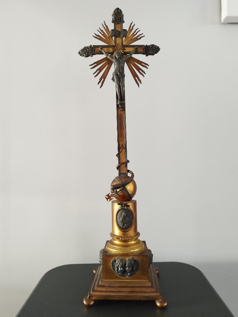 Zeldzaam antiek messing altaar kruis - 19de eeuw, Antiek en Kunst, Antiek | Religieuze voorwerpen, Ophalen