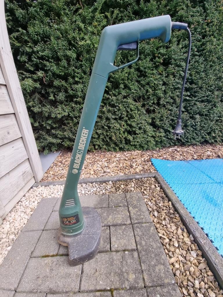 Black&Decker GL320 23cm, Tuin en Terras, Grastrimmers, Ophalen of Verzenden, Gebruikt