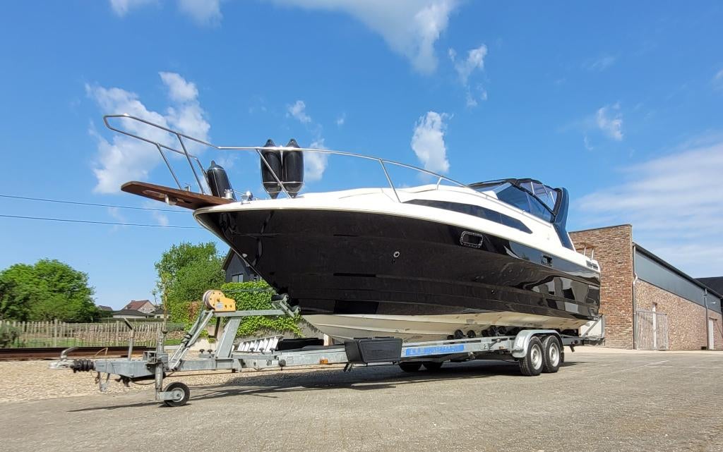 Boot Bayliner 2566 DB, Ophalen, Binnenboordmotor, Zo goed als nieuw, 9 tot 12 meter