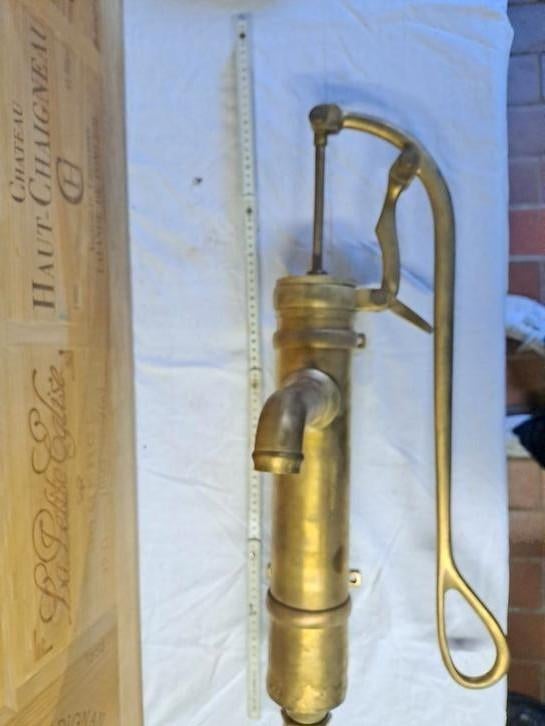 Pompe à eau manuelle en cuivre, Enlèvement, Comme neuf