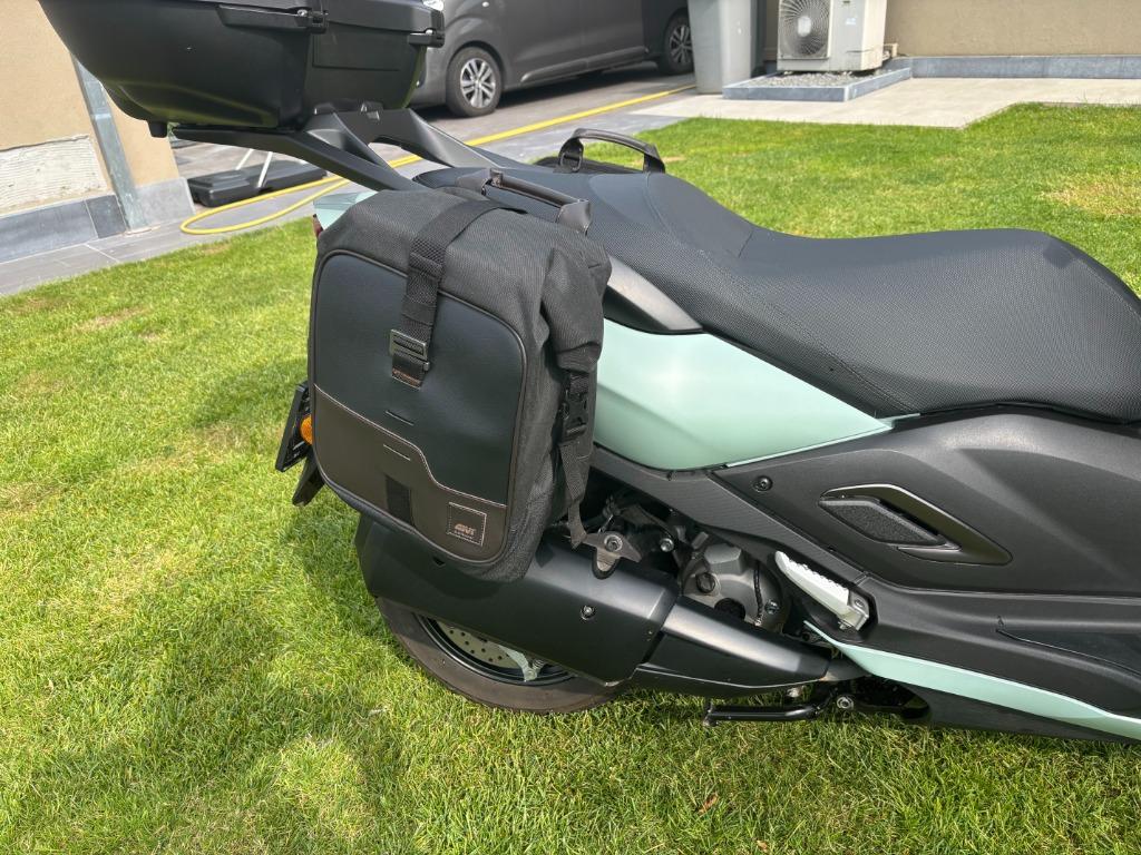 Givi zijtassen voor Yamaha Tricity, Motoren, Ophalen of Verzenden, Nieuw