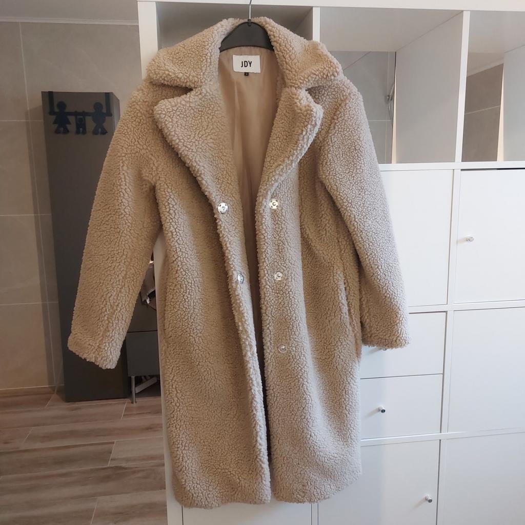 JDY lange jas van schapenvacht, Kleding | Dames, Beige, Ophalen of Verzenden, Zo goed als nieuw, Maat 34 (XS) of kleiner