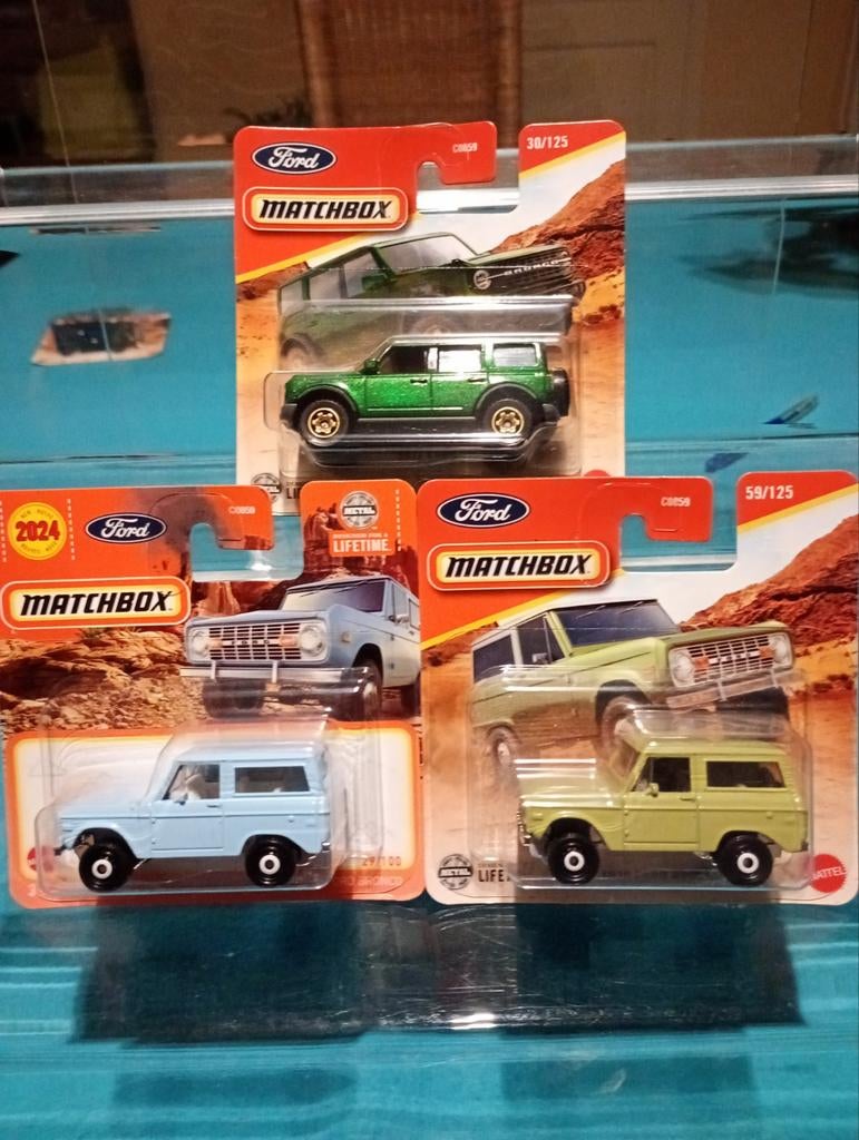 Ford Bronco oud en nieuw,3 stuks, Ophalen of Verzenden
