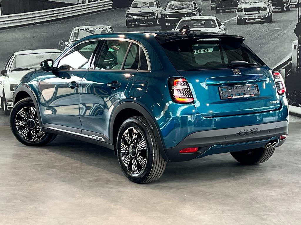 Fiat MHEV * Android Auto * Automatique * 21 Km * Navigation, Autos, Fiat, 100 kW, Euro 6, Garantie prolongée, 109 g/km
