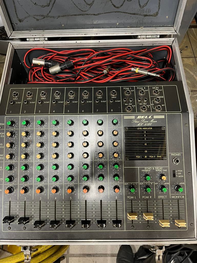 Kleine PA of muziek installatie met  dynacor luidsprekers, Ophalen, Gebruikt