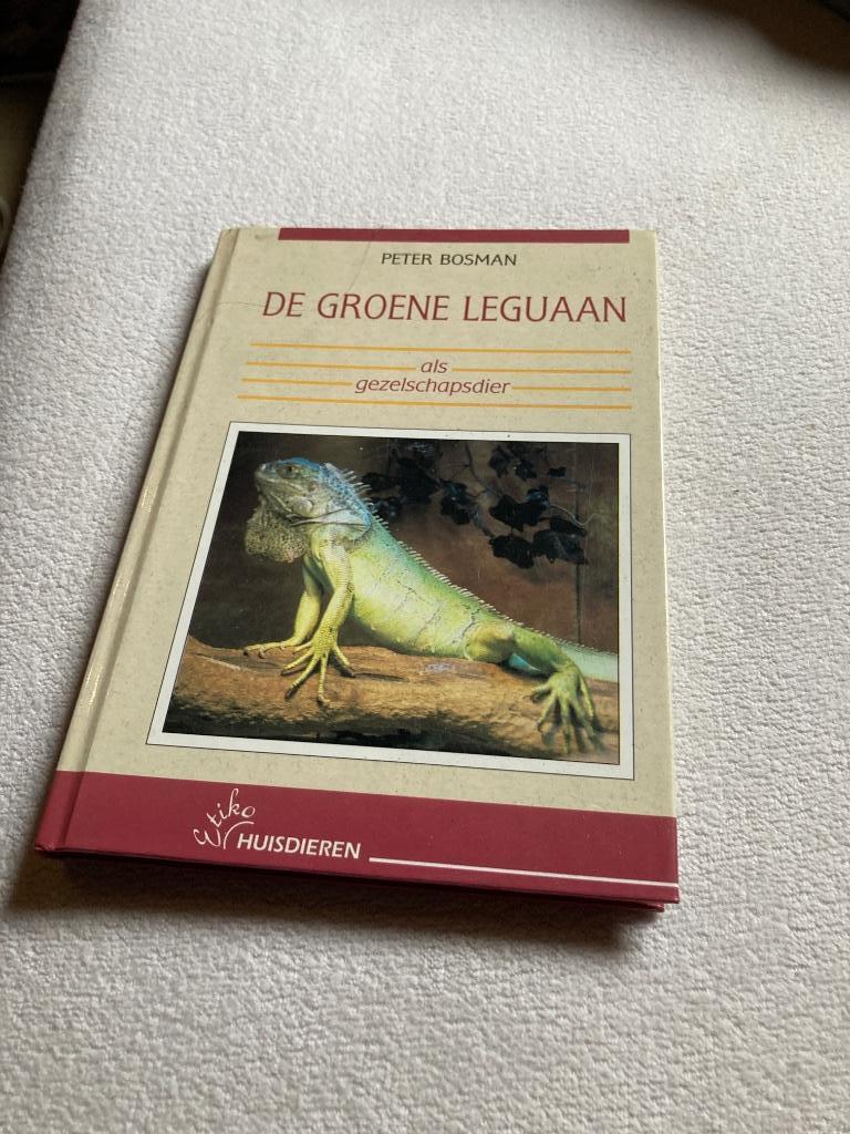 Boekje De groene legiaan, Ophalen of Verzenden, Gelezen, Reptielen of Amfibieën