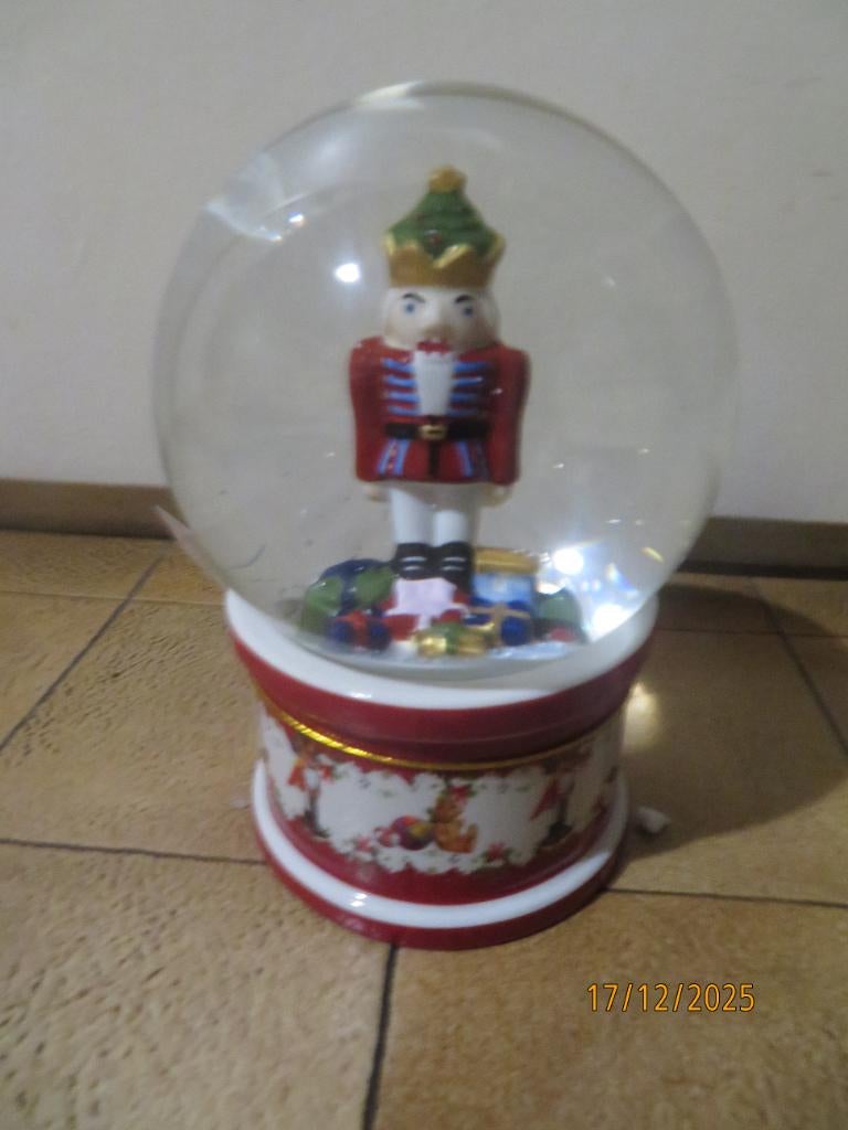 Kerstmissneeuwbal- Notenkraker, Ophalen, Nieuw