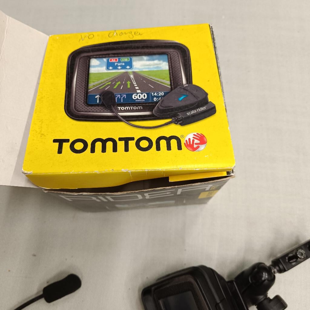 TomTom Rider Pro, Autos : Divers, Navigation de voiture, Comme neuf, Enlèvement ou Envoi