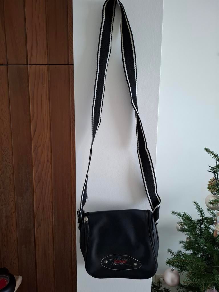 Schoudertas met verstelbare riem Esprit, Handtassen en Accessoires, Tassen | Schoudertassen, Ophalen, Esprit