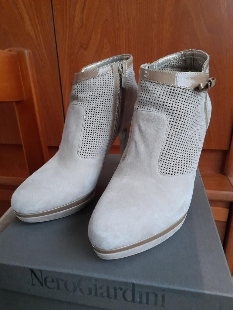 Nero Giardini taille 39, Enlèvement ou Envoi