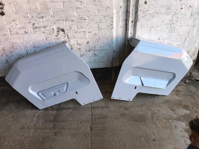 Pare-boue carrés Massey Ferguson 135, Articles professionnels, Enlèvement